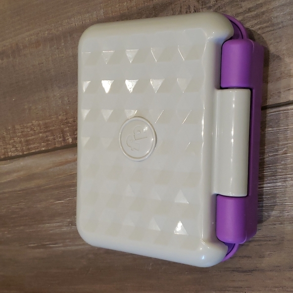 Fisher Price purple and white electronic "laptop" learning toy - Picture 5 of 7